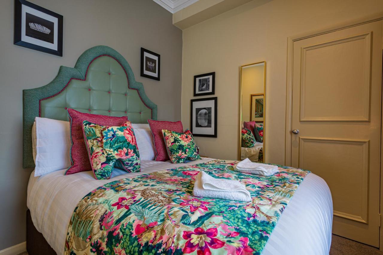 The Rutland Arms Hotel, Bakewell, Derbyshire Ngoại thất bức ảnh