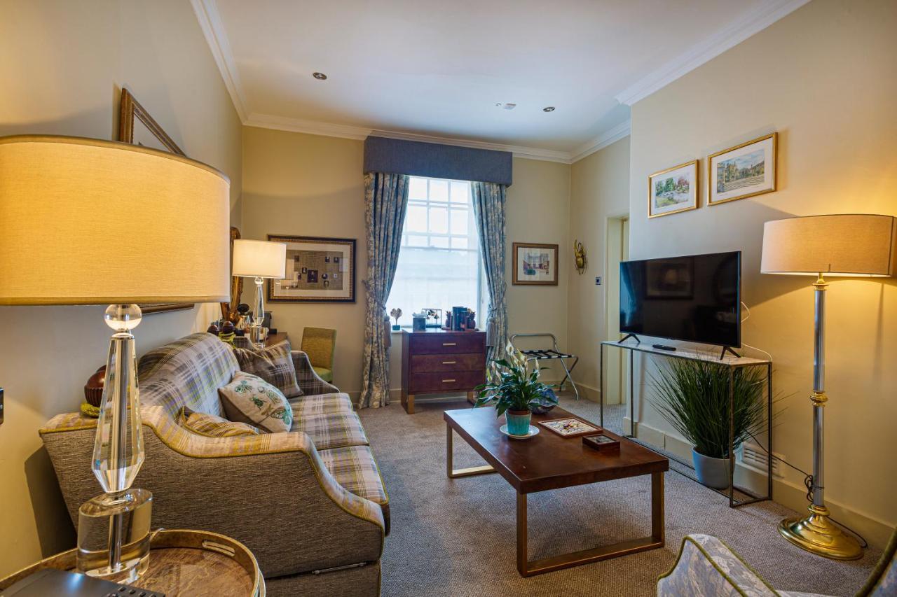 The Rutland Arms Hotel, Bakewell, Derbyshire Ngoại thất bức ảnh