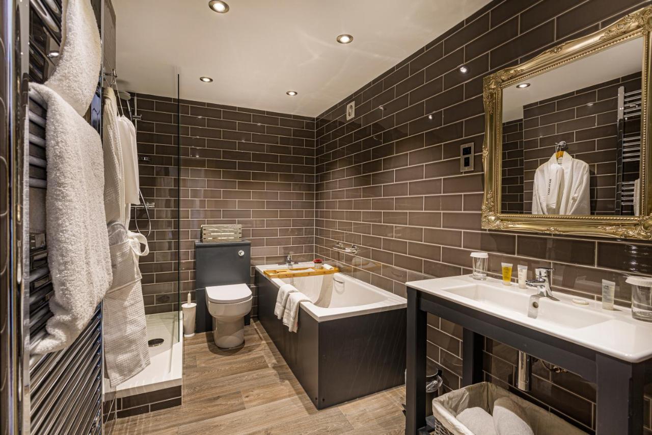 The Rutland Arms Hotel, Bakewell, Derbyshire Ngoại thất bức ảnh