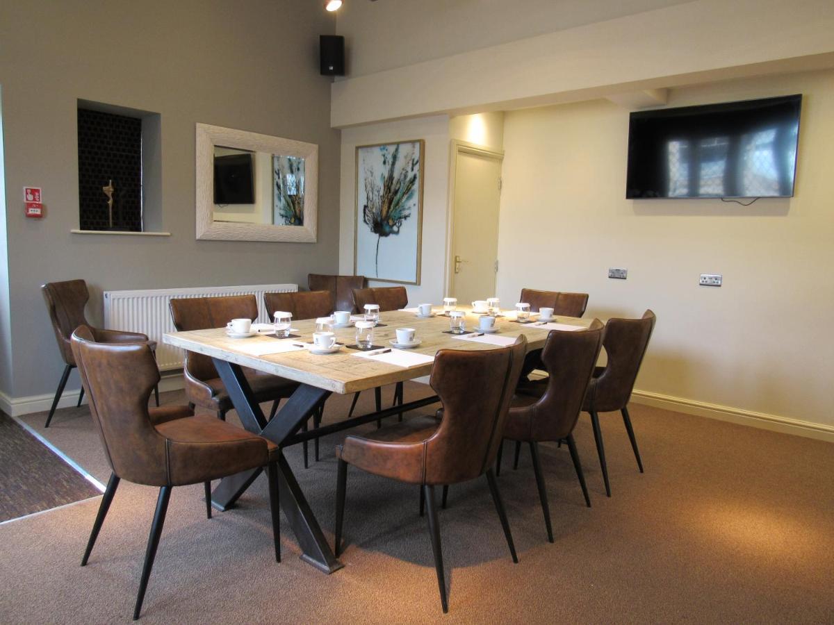 The Rutland Arms Hotel, Bakewell, Derbyshire Ngoại thất bức ảnh