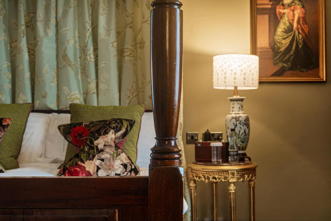 The Rutland Arms Hotel, Bakewell, Derbyshire Ngoại thất bức ảnh