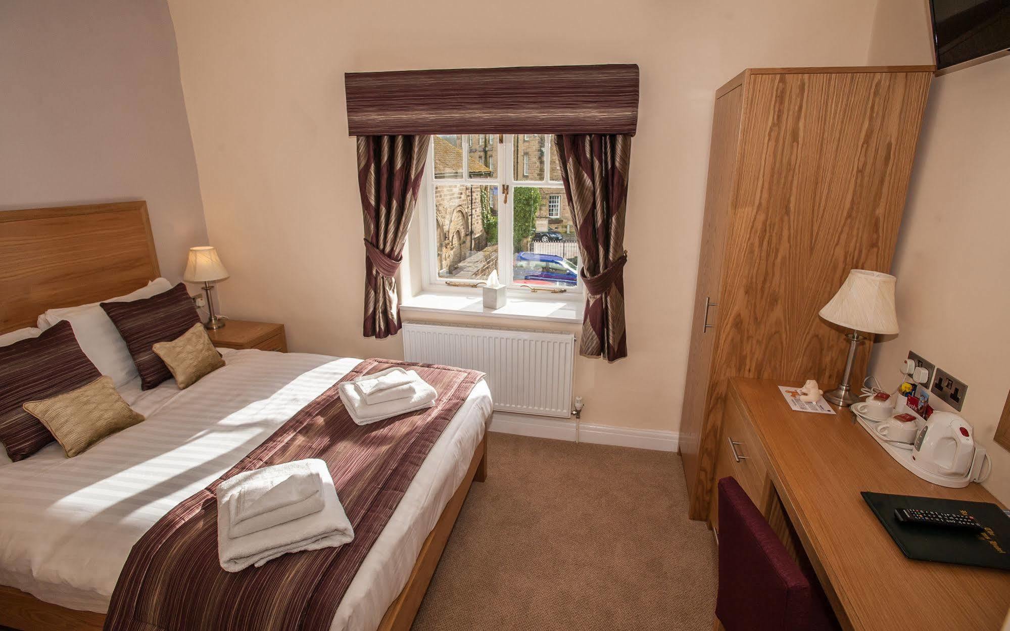 The Rutland Arms Hotel, Bakewell, Derbyshire Ngoại thất bức ảnh